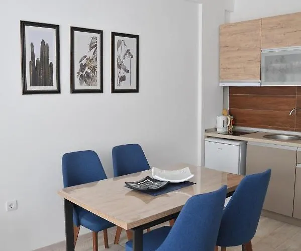 Apartman Milmari L44 *